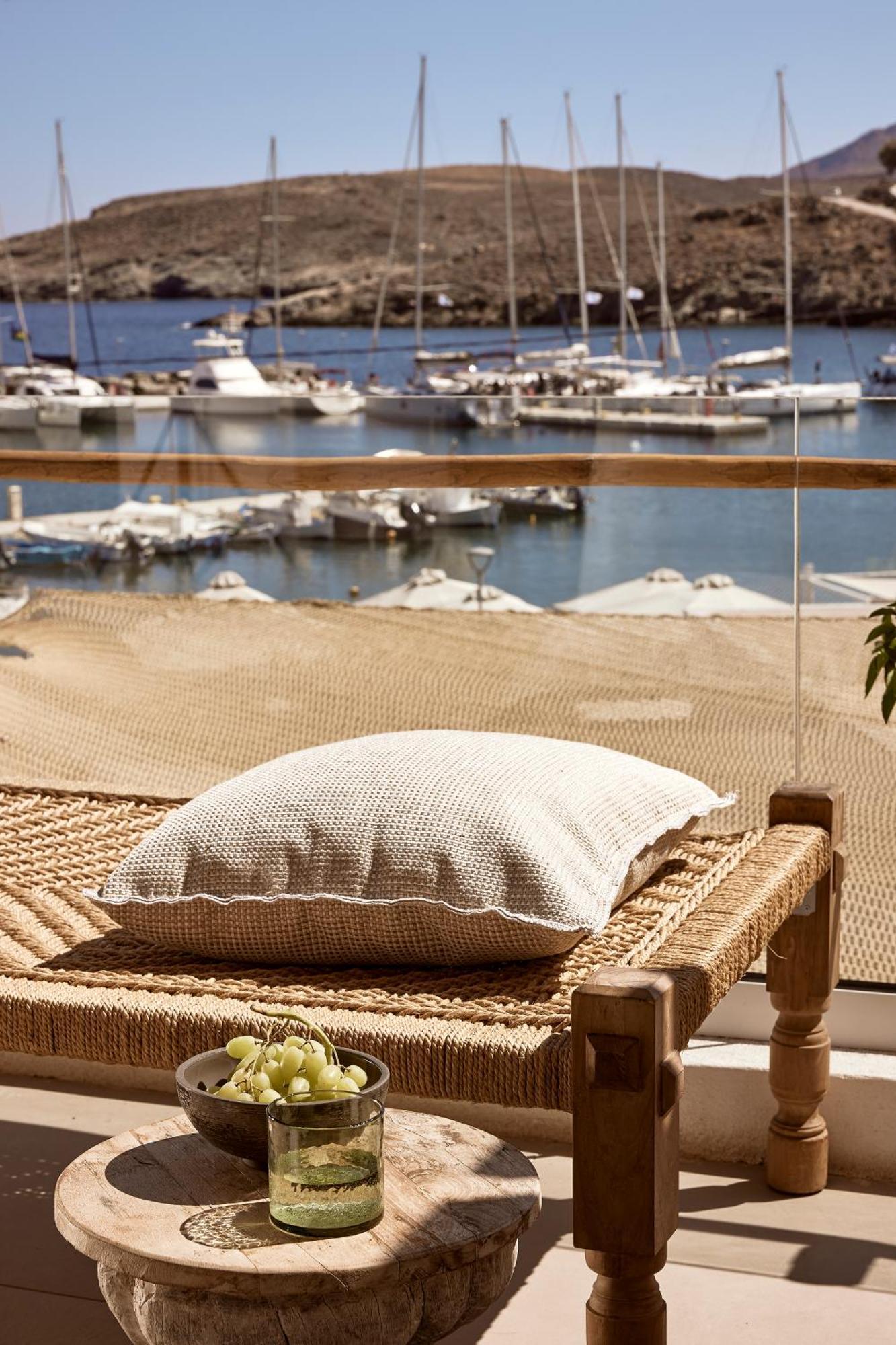 Kythnos Bay Hotel Lutrá Szoba fotó